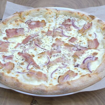 Пицца Карбонара в Pizza Mafia по цене 850 ₽