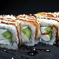 Сливочный угорь в Shef Sushi