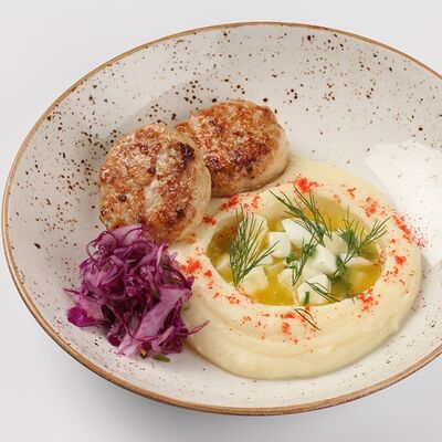 Котлеты из индейки в Качели по цене 460 ₽