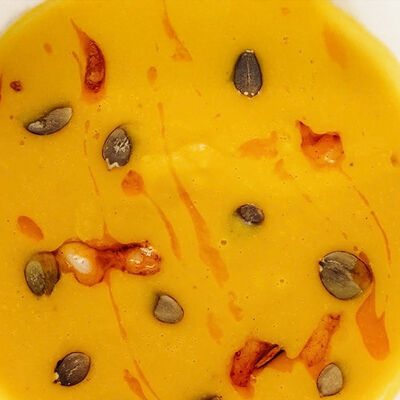 Тыквенный крем-суп с креветкамив Bro Bakery по цене 17 р.