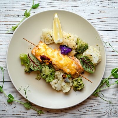 Шашлычок из семги в КРЫЛЬЯ ПАБ по цене 1590 ₽