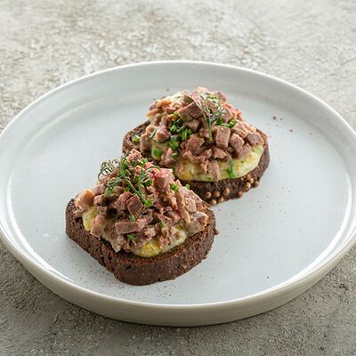 Тапас с телячьим языком и апельсиновой гремолатой в Склад 22 по цене 390