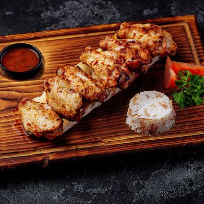 Шашлык из куриных крылышек в Meat Feast по цене 940 ₽