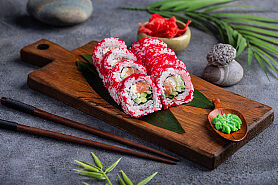 Калифорния с лососем в SushiKent по цене 630 ₽