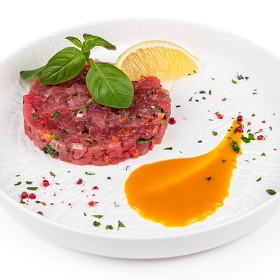 Тартар из тунца в Гриль Хаус по цене 1020 ₽