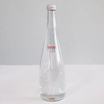 Evian в Баклажан в ТЦ 