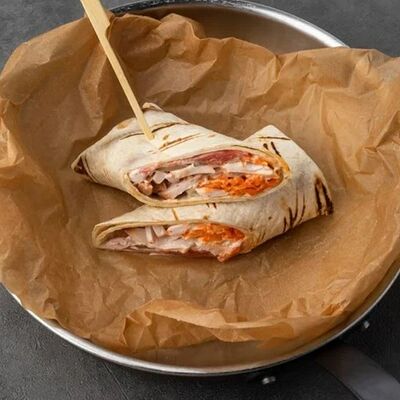 Шаверма с копченой куриной грудкойв First House Burger по цене 710 ₽