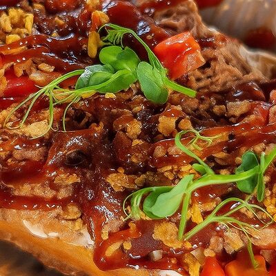 Вафля Рваная говядина в Mac&Cheese по цене 630 ₽