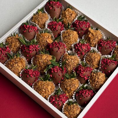 Клубника в шоколаде Сладкая бомба L в Mosfresa по цене 5190