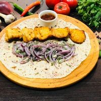 Шашлык из куриного филе в Тут Lounge Cafe