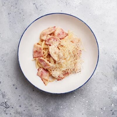 Спагетти карбонара в Эклерная по цене 670 ₽