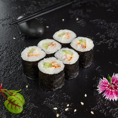 Ролл с угрем и огурцом в Суши Профи по цене 469 ₽