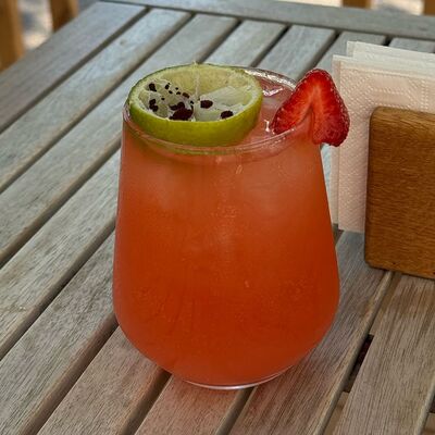 Домашний лимонад Клубника-маракуйя в Городское кафе N31 по цене 471 ₽