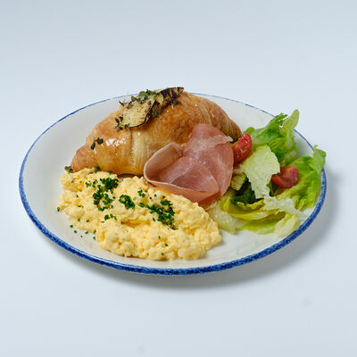 Парижский завтрак в TOAST CAFE по цене 715 ₽