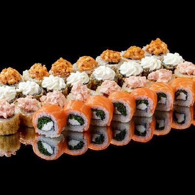 Сет Инь-янь и пицца Маргарита в Sushi n Roll по цене 8600 ₸