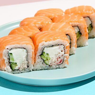 Токио ролл в Ostrov по цене 805 ₽