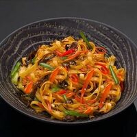 Лапша удон с овощами в Bluefin