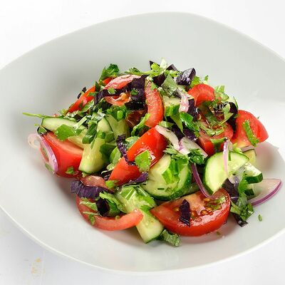 Салат из свежих овощей в Шаурма на мангале 24 по цене 300 ₽
