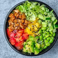 Боул с имбирным цыпленком и пряным терияки в In Joy