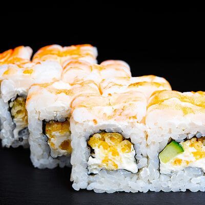 Ролл хрустящая креветка в Ньокки по цене 695 ₽