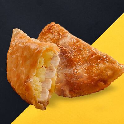 Чебурек с курицей в Чебурекми по цене 380 ₽