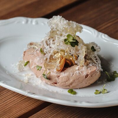 Паштет из куриной печени с инжиром и винным желе в 12 kitchen & wine по цене 360 ₽