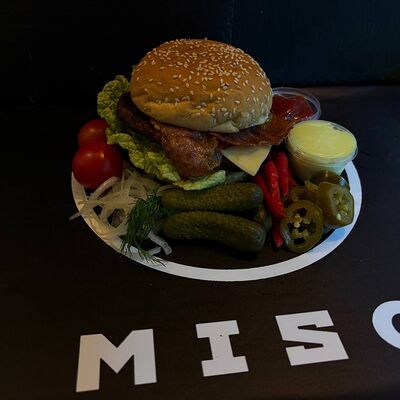 Бургер Мисо Острый в Шаурма Miso по цене 900 ₽