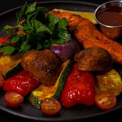 Стейк из лосося в КоФеМан по цене 1100 ₽