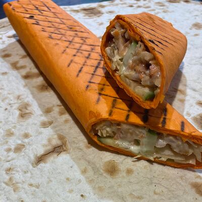 Шаурма в сырном лаваше в Шаурма 24 по цене 300 ₽