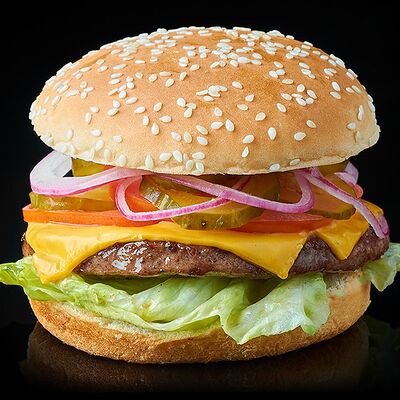 Бургер классикв Экспресс cуши De Luxe по цене 1230 ₽