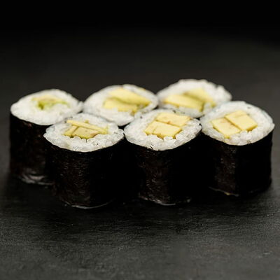 Ролл с авокадо в Мистер суши по цене 321 ₽