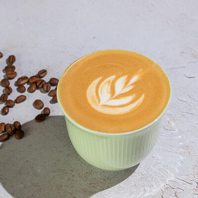 Flat white в Чайка по цене 250 ₽