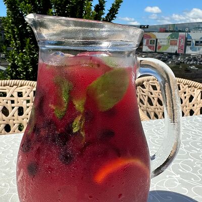 Лимонад Чёрная смородина в Мансарда по цене 750 ₽