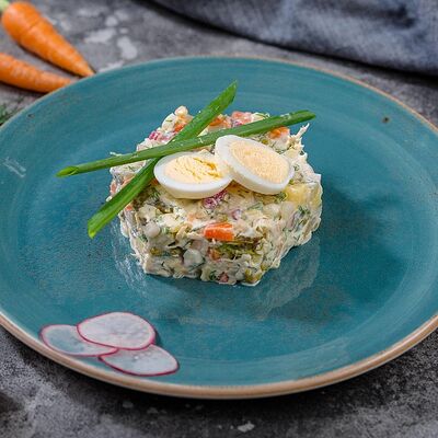 Салат Столичный с говядиной в Сахара по цене 870 ₽