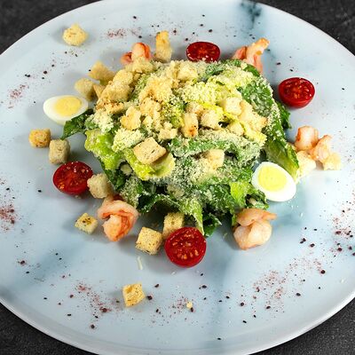 Цезарь с креветками в Babbo family cafe по цене 860 ₽