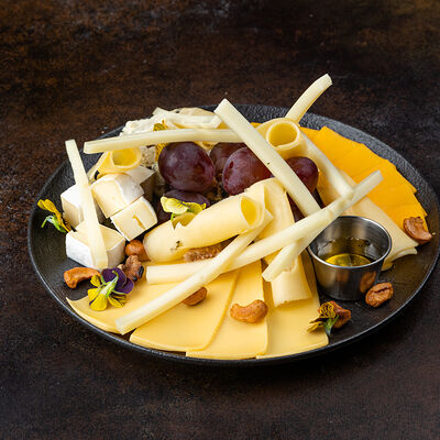 Ассорти сыров в Город детей по цене 1200 ₽