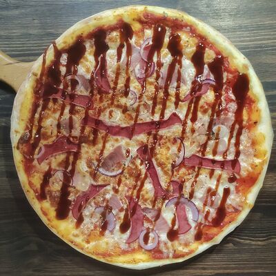 Пицца Барбекю в Пол бокс по цене 1130 ₽