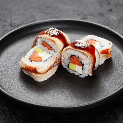 Канада авокадо в Sushi Simple по цене 560 ₽