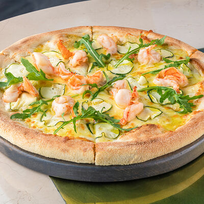 Пицца с креветкой в трюфельном соусе в Муссоны по цене 1400 ₽