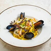 С морепродуктами в Итэлия