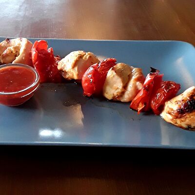 Шашлык из куриной грудки с овощами в Кебаб по цене 435 ₽