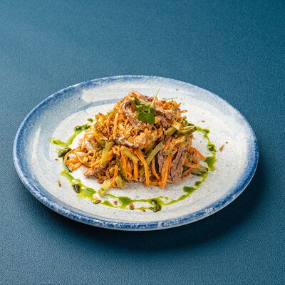 Говядина с корейской морковью в Мираж по цене 265 ₽