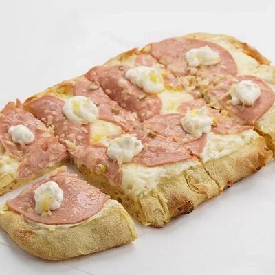 Пицца с мортаделлой сливочная в Pizzatta по цене 759 ₽