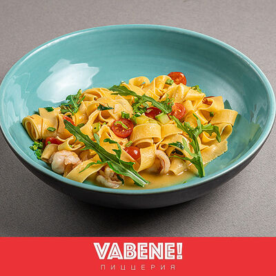 Паста домашняя с креветками и помидорами в Траттория Vabene! по цене 870 ₽