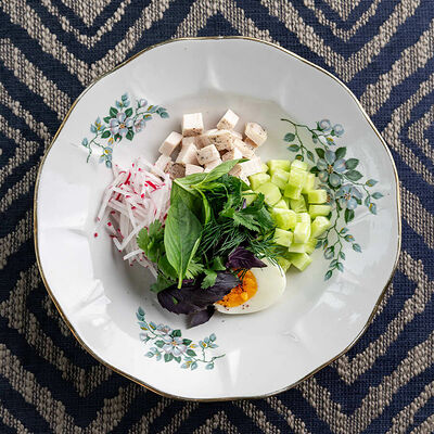 Окрошка с куриным филе на мацони в MANANA по цене 690