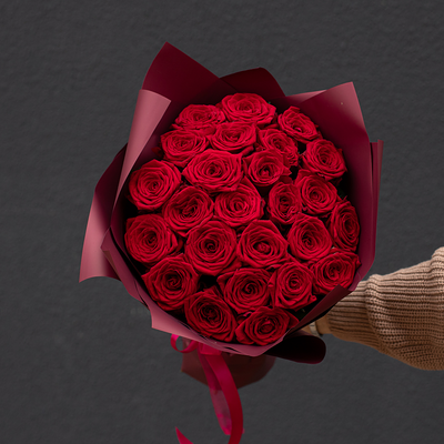Букет из роз 25 шт в Пышно Расцвели по цене 7500 ₽