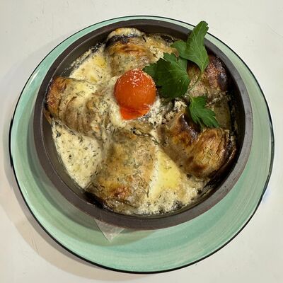 Баклажаны, запечённые с сыром и томатами в Гостиный дворик по цене 750 ₽