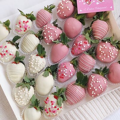 Клубника в шоколаде Утренняя улыбка в Chococo по цене 1490 ₽