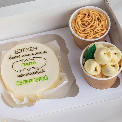 Набор Супергерой бенто-торт + стаканчики с шоколадными пельменями в Мамин Cake по цене 3000 ₽