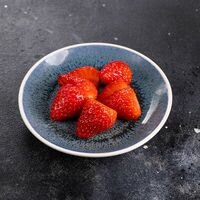 Свежая клубника в Encore Cafe